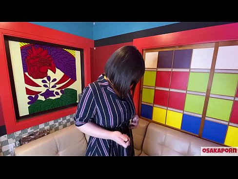 ❤️ Cutie Japanese pẹlu awọn omu nla ṣe baraenisere pẹlu awọn nkan isere ibalopọ ati pe o ni orgasm kan. O sọrọ ninu ifọrọwanilẹnuwo kan nipa iriri onibaje rẹ. Awọn ori omu nla ati obo ti o ni irun ti n kerora. Osaka onihoho Ohun onihoho ti ile  ❌❤